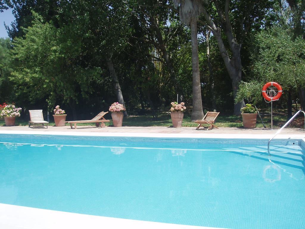 Cortijo Los Monteros Hotel Benalup-Casas Viejas Exterior photo