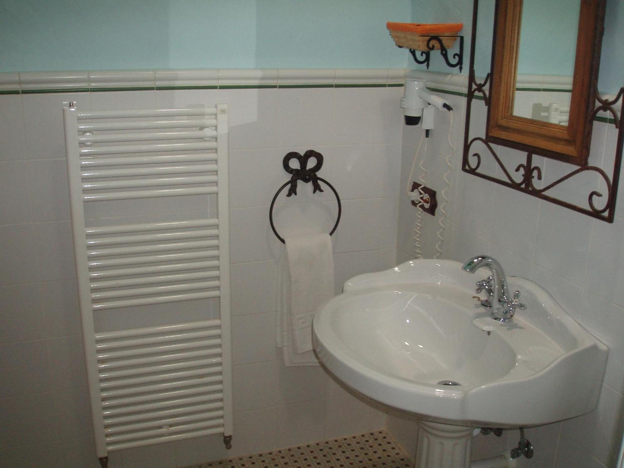Cortijo Los Monteros Hotel Benalup-Casas Viejas Room photo